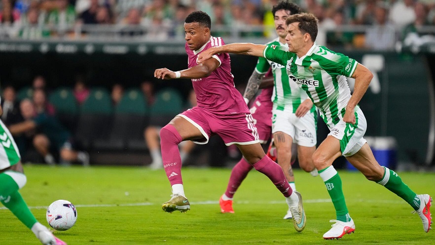 Real Madrids første nederlag i den nye sæson kom mod Real Betis